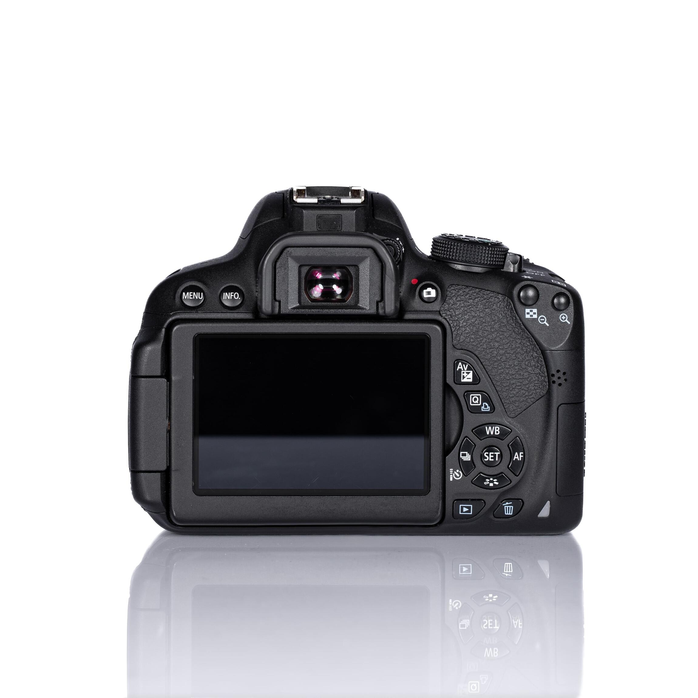 Comprar Câmera Canon 700D (T5i) + 18-55mm