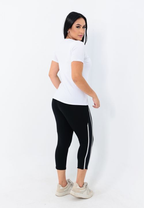 Camiseta OverModal Feminina Gola V / Essential Fit - Branca