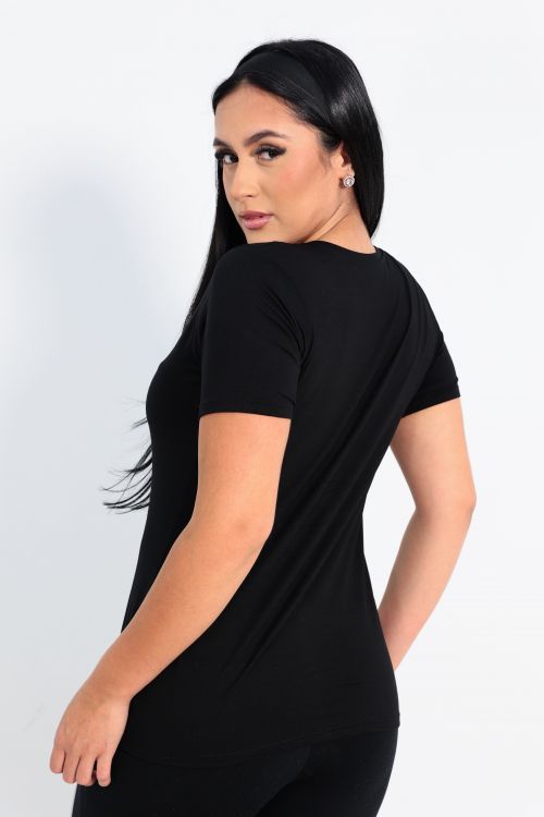 Camiseta OverModal Feminina Gola V / Essential Fit - Preto