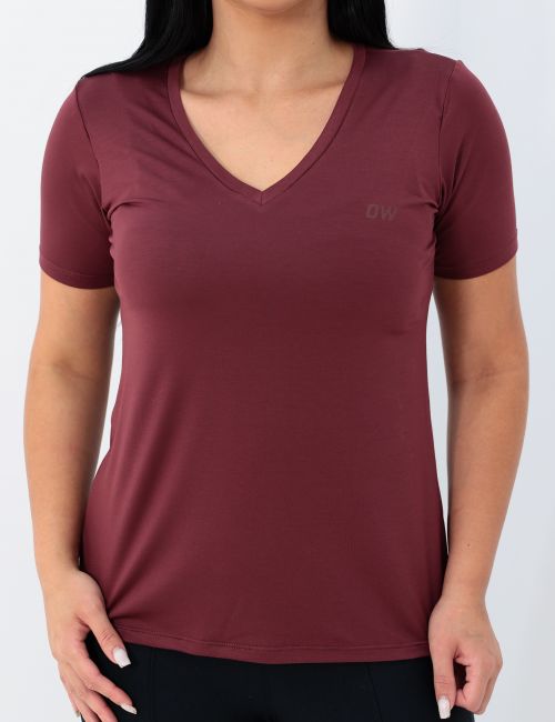 Camiseta OverModal Feminina Gola V / Essential Fit - Vinho