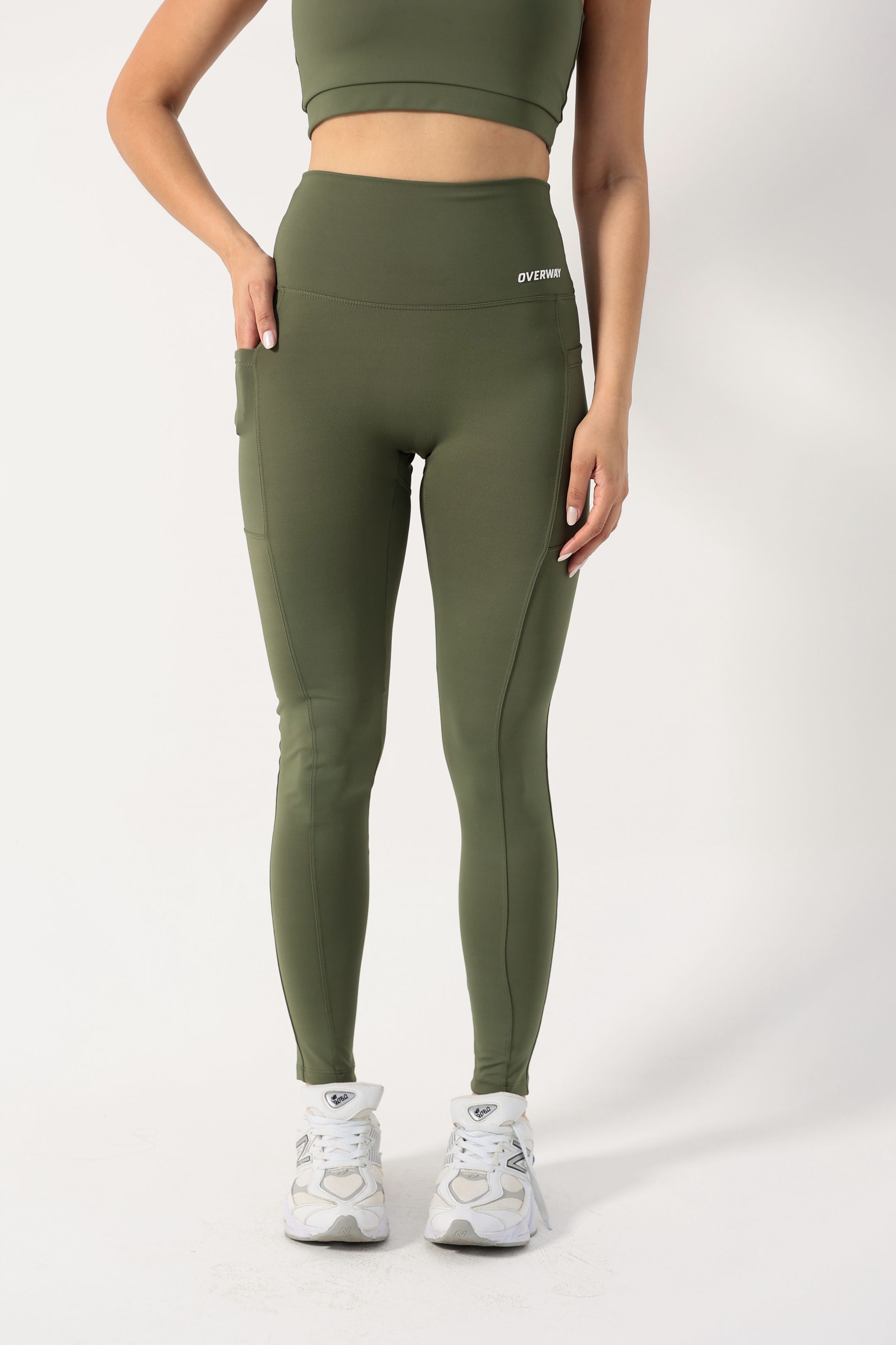 Legging OverFlex Feminina Blackout com Bolsos Sem Costura Frontal / Flex Fit - Verde Militar