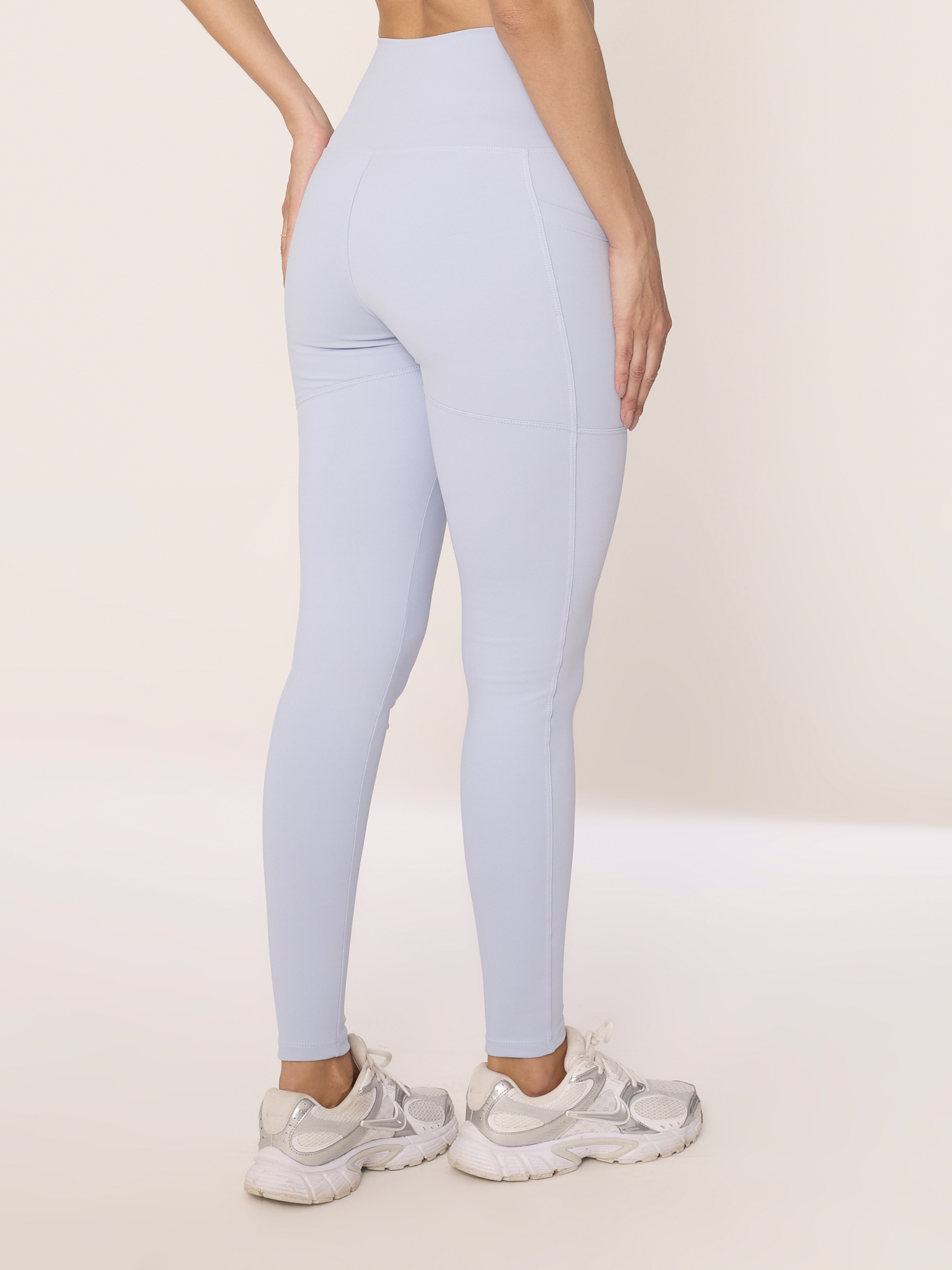 Legging OverFlex Feminina Blackout com Bolsos Sem Costura Frontal / Flex Fit - Azul Claro