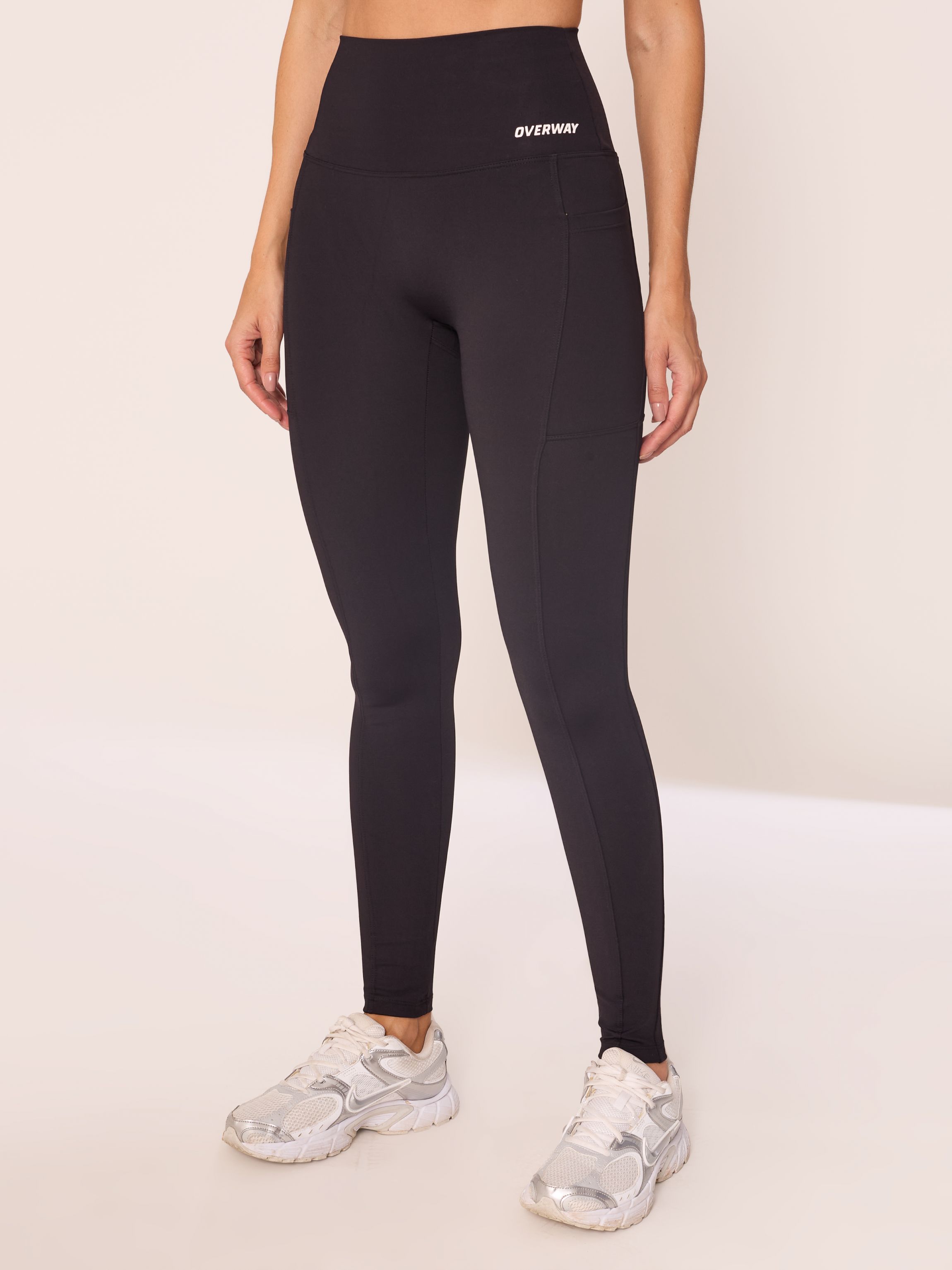 Legging OverFlex Feminina Blackout com Bolsos Sem Costura Frontal / Flex Fit - Preto