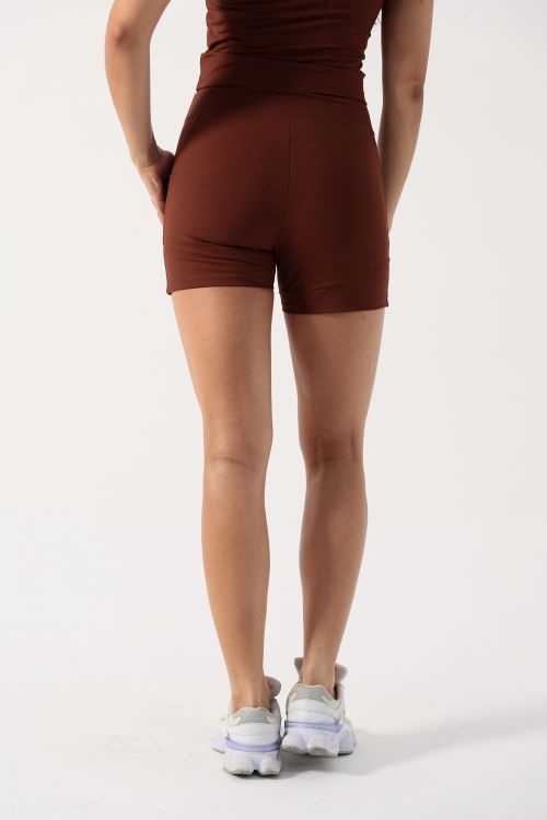 Shorts OverFlex Feminino Blackout com Bolsos Laterais / Flex Fit - Marrom
