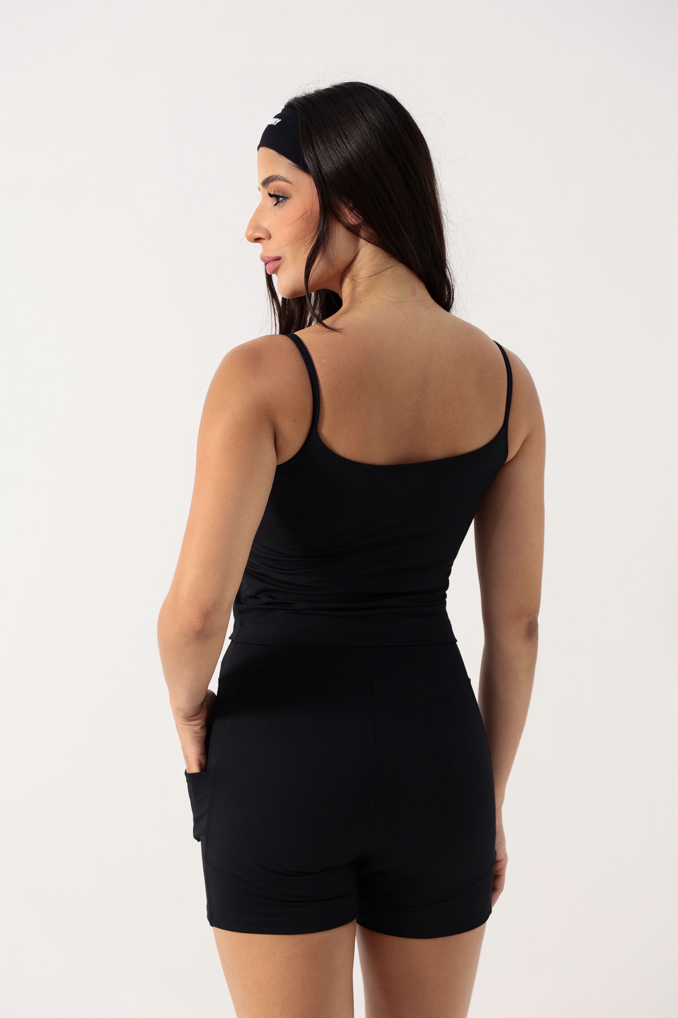 Conjunto OverFlex Feminino Top Longo e Shorts Blackout com Bolsos / Flex Fit - Preto