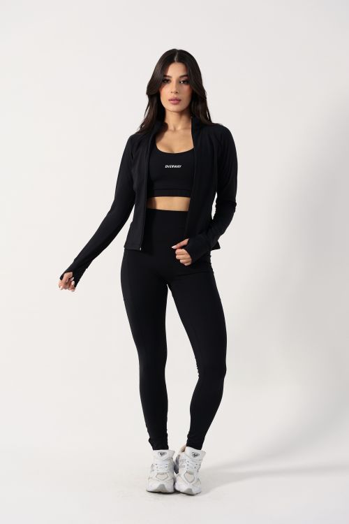 Jaqueta OverFlex Feminina Blackout com Gola Alta e Encaixe para Polegar / Flex Fit - Preta