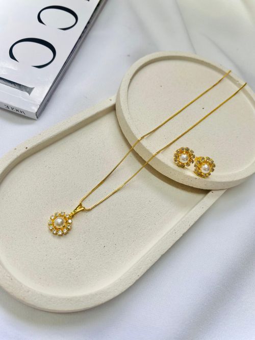 Conjunto P�rola Cravejado Dourado