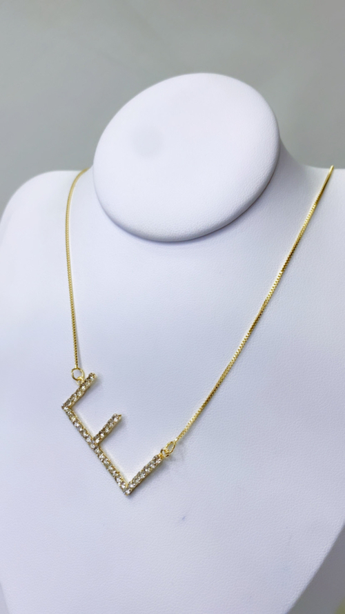 Colar Inicial Cravejado Dourado