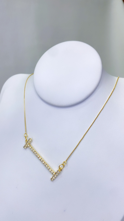 Colar Inicial Cravejado Dourado