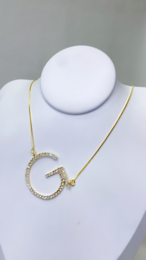 Colar Inicial Cravejado Dourado