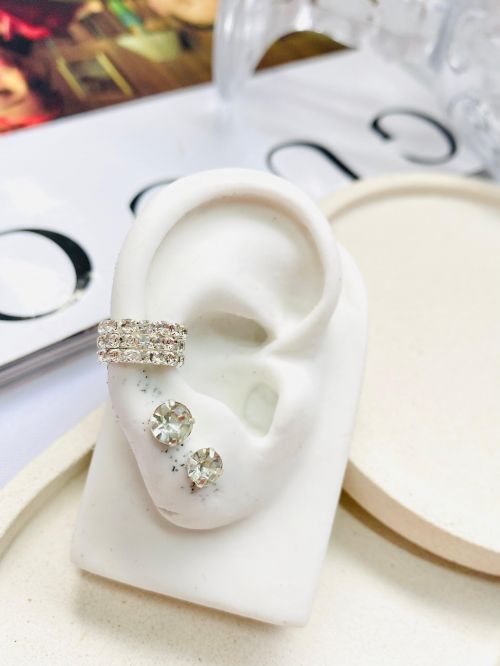 Piercing Fake Tr�s Voltas Cristal Cravejado Prata