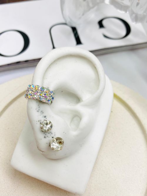 Piercing Fake Tres Voltas Cravejado Boreal Prata