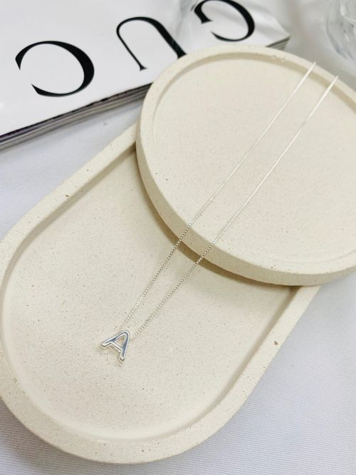 Colar Inicial Minimalista Prata