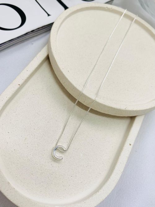 Colar Inicial Minimalista Prata
