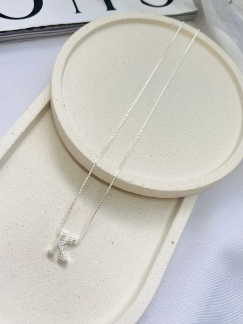 Colar Inicial Minimalista Prata