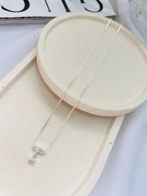 Colar Inicial Minimalista Prata