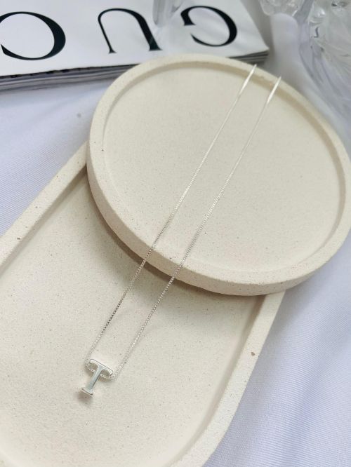 Colar Inicial Minimalista Prata