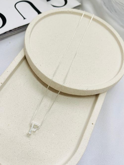 Colar Inicial Minimalista Prata