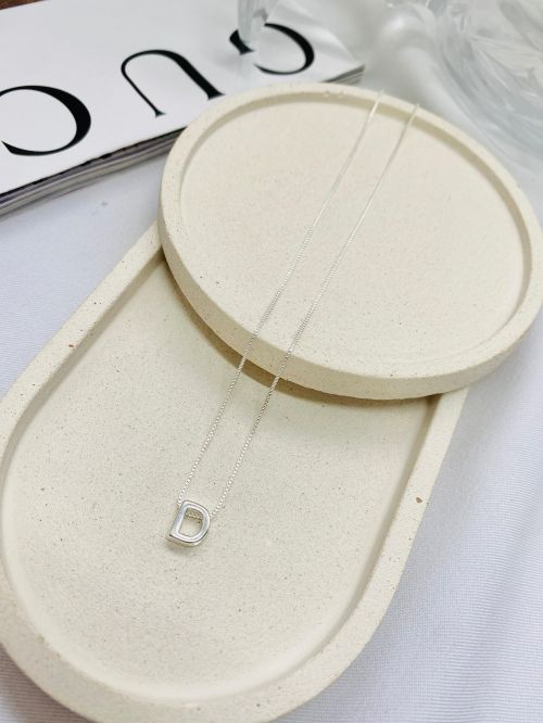 Colar Inicial Minimalista Prata
