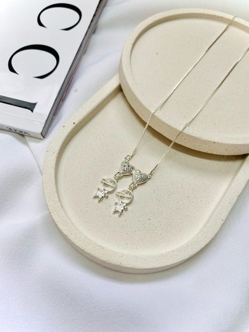 Colar Filhos Pingente de Cora��o Cravejado na Microzirc�nia Prata