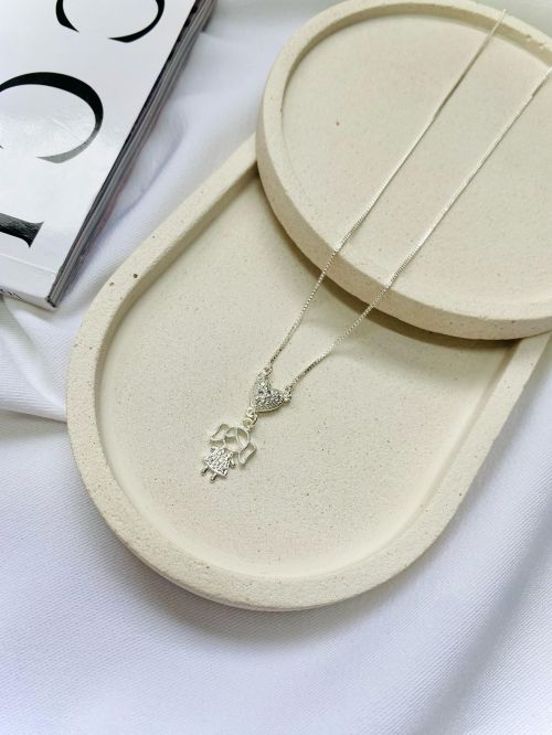 Colar Filhos Pingente de Cora��o Cravejado na Microzirc�nia Prata