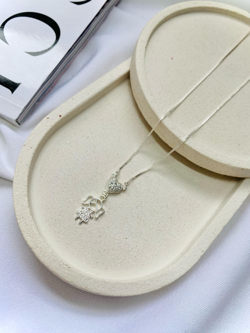 Colar Filhos Pingente de Cora��o Cravejado na Microzirc�nia Prata