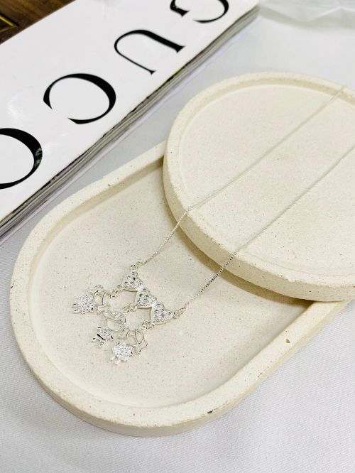 Colar Filhos Pingente de Cora��o Cravejado na Microzirc�nia Prata