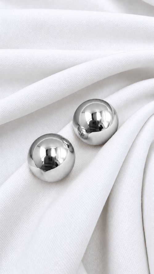 Brinco Bola Classic Prata