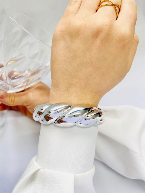 Bracelete Tran�ado Laminado Prata
