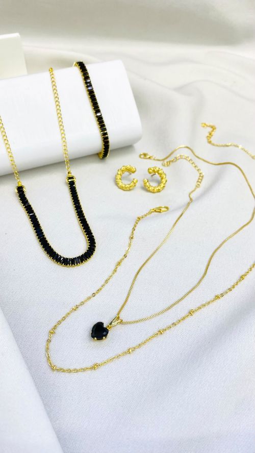 Kit All Black Dourado