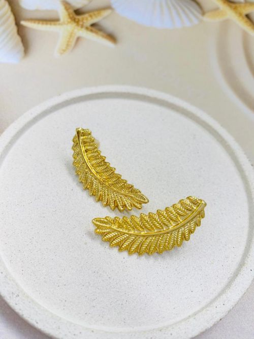 Brinco Pena Texturizado Dourado