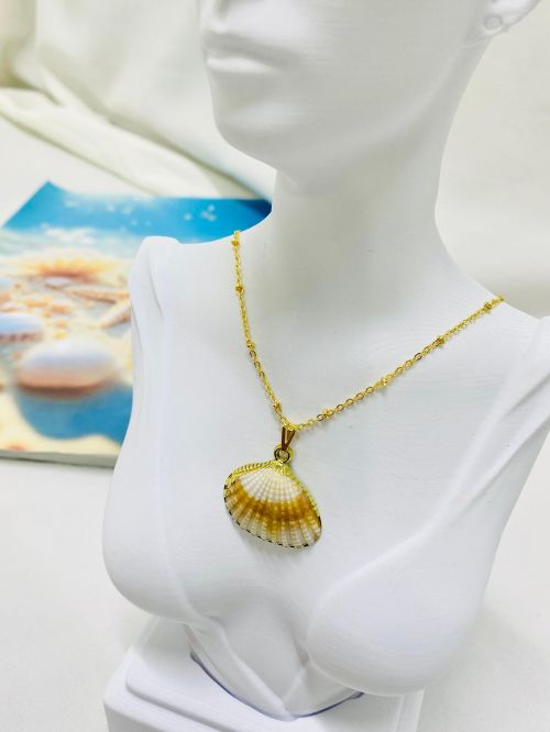 Colar Concha Texturizado Dourado