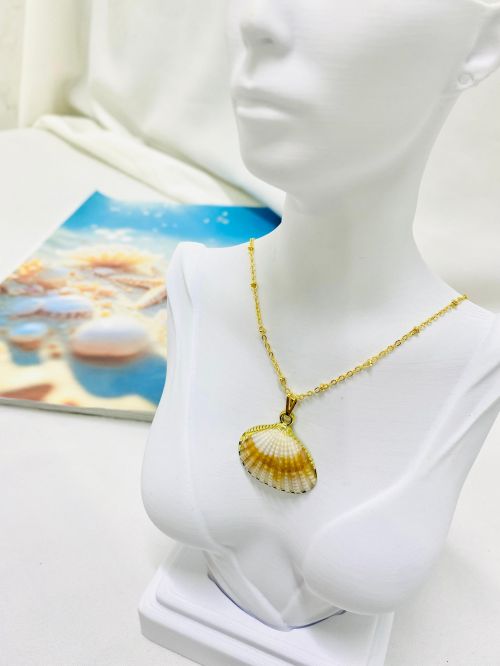 Colar Concha Texturizado Dourado