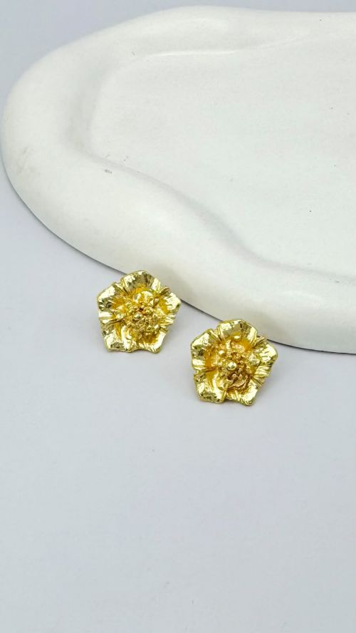 Brinco Flor Encanto Dourado