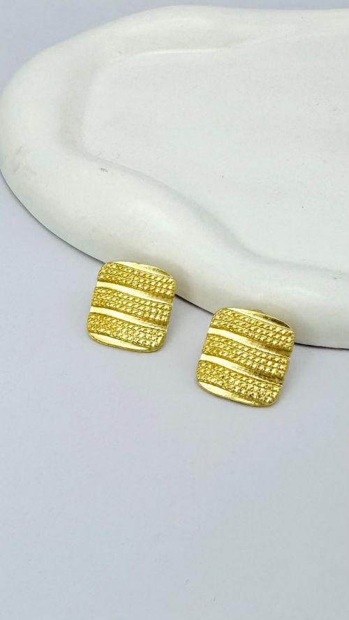 Brinco Quadrado Texturizado Dourado