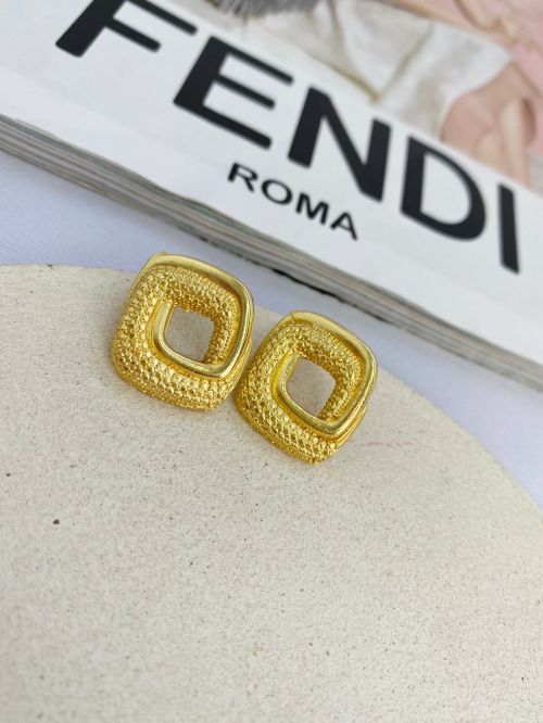 Brinco Bal�o Texturizado Dourado