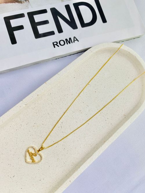 Colar Love Cora��o Dourado