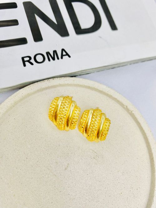 Brinco Puro Luxo Dourado