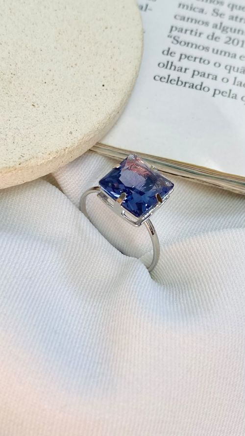 Anel Virginia Inspira��o Moissanite Quadrado Prata