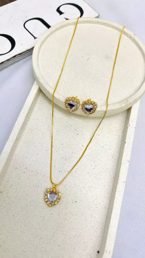 Conjunto Cora��o Realeza Cravejado Dourado