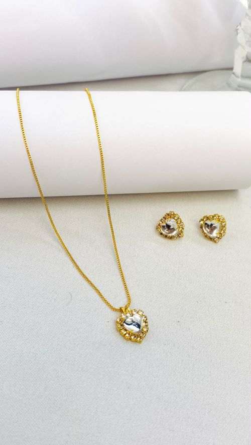 Conjunto Cora��o Realeza Cravejado Dourado