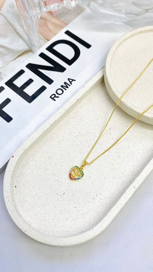 Colar Cora��o Espirito Santo Colorido Dourado