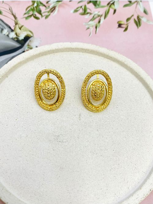 Brinco Oval Camadas Luxo Dourado