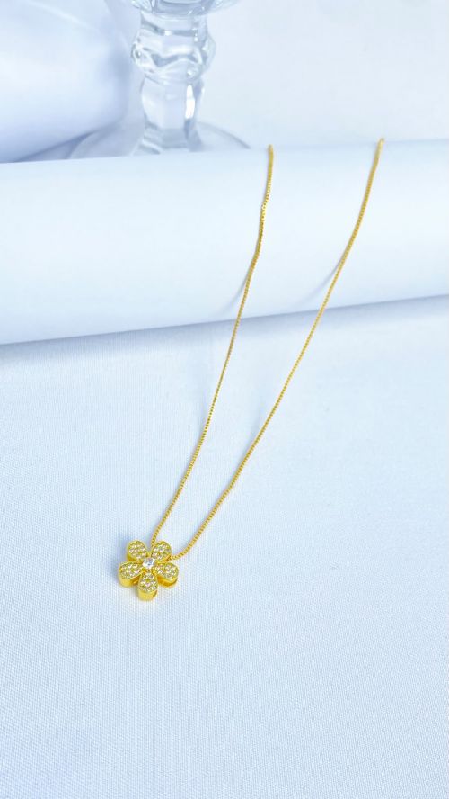Colar Flor de Diamante Dourado