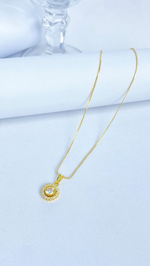 Colar Mandala Cristalina Dourado