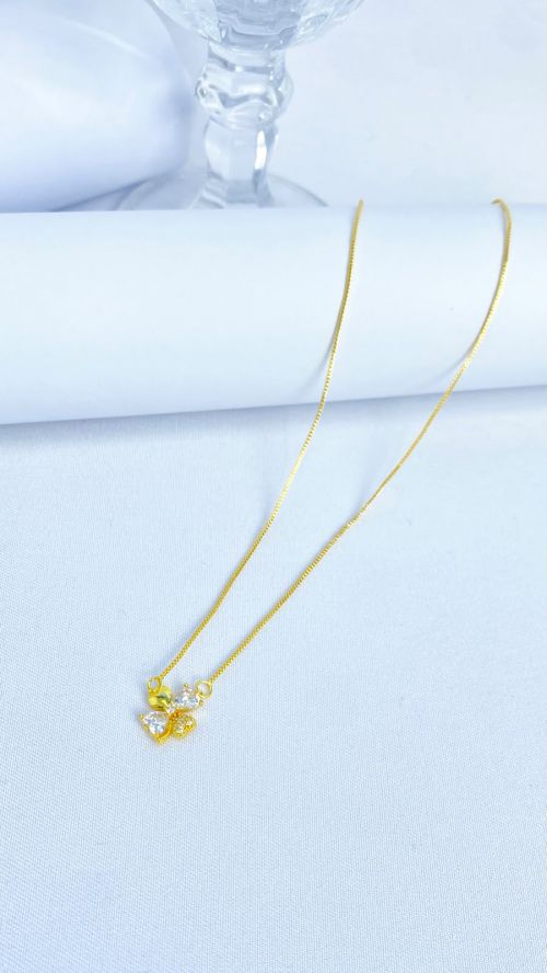 Colar Cora��o de trevo  Dourado