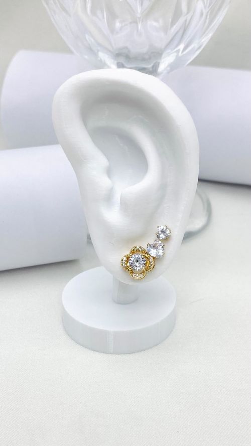 Trio de Brinco Flor Dourado