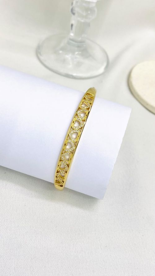 Bracelete Cora��o Vazado Dourado