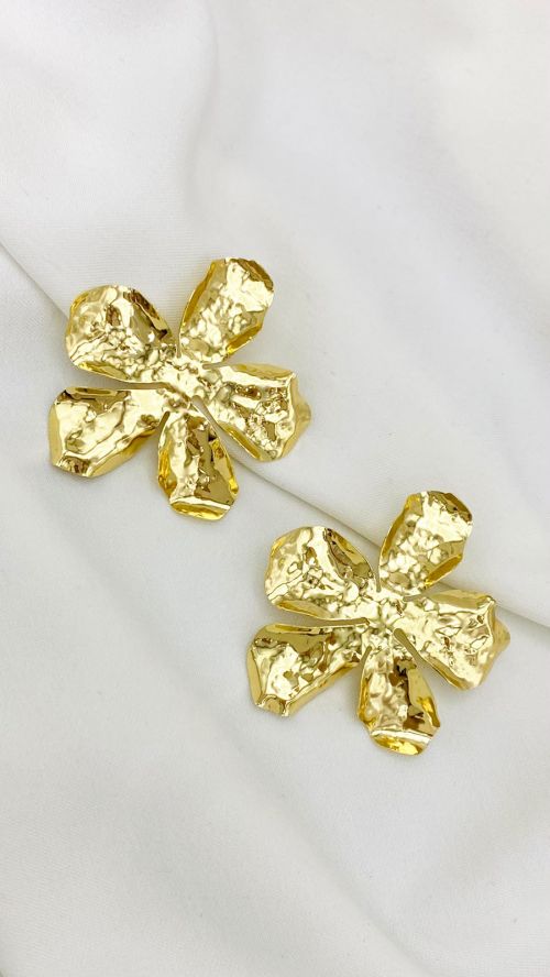 Brinco Flowers Martelado Inspira��o Zara Dourado