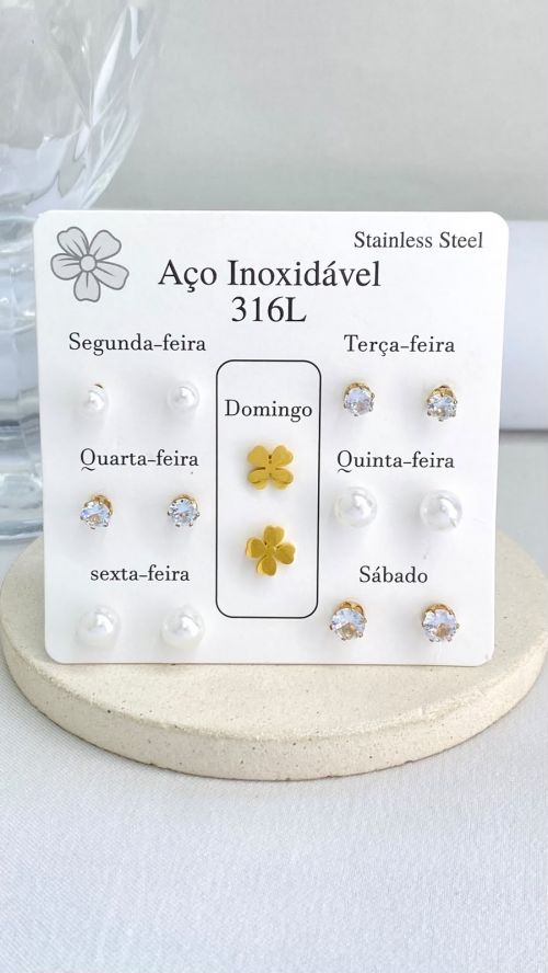 Semaninha Trevo Laminado Dourado A�o Inox